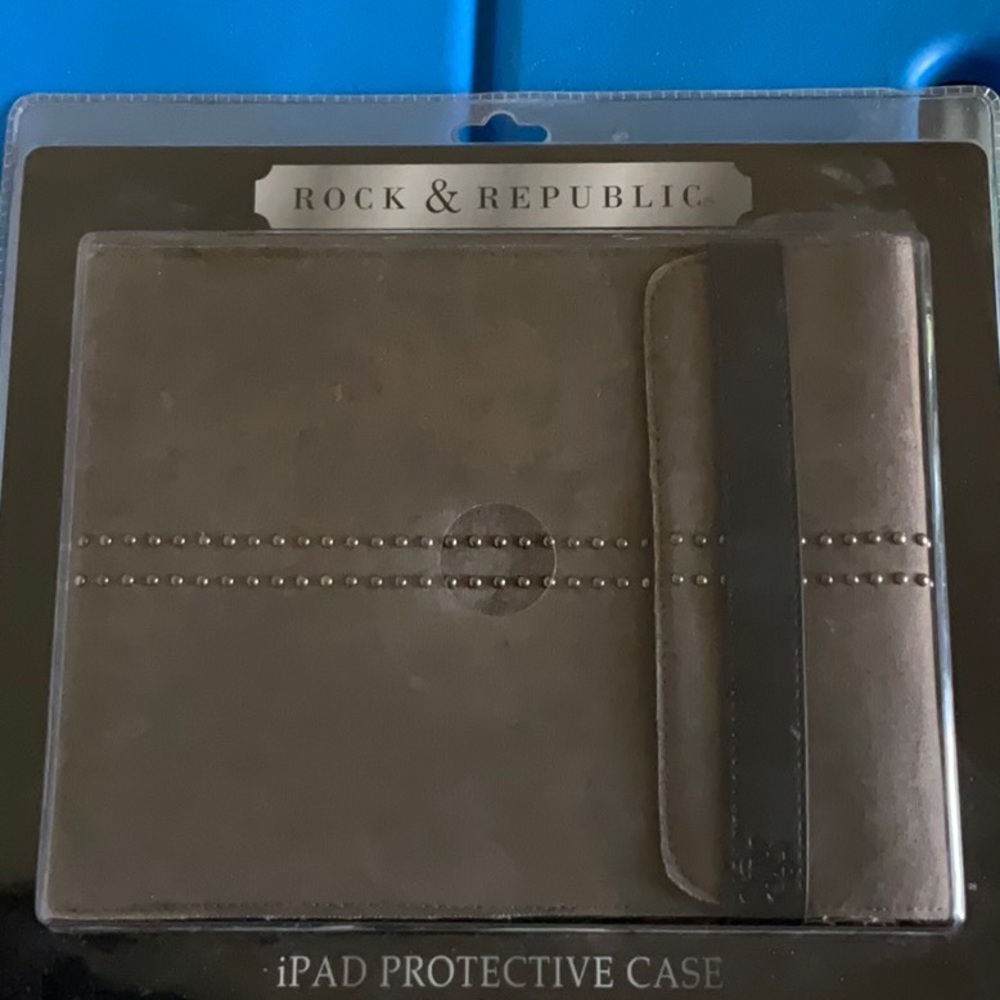 Rock and Republic Protective sleeve for iPad